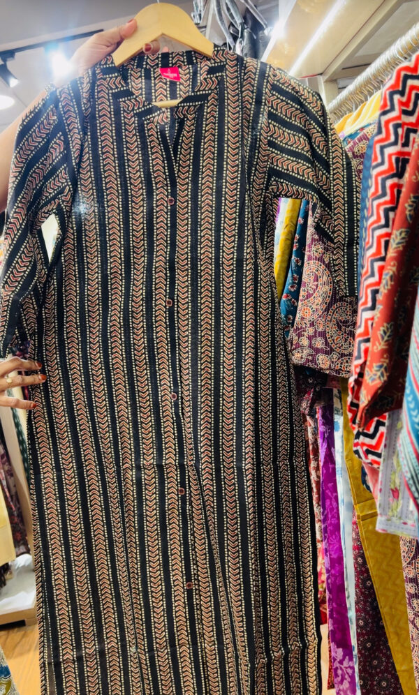 Women's Cotton Straight Kurti - Image 2