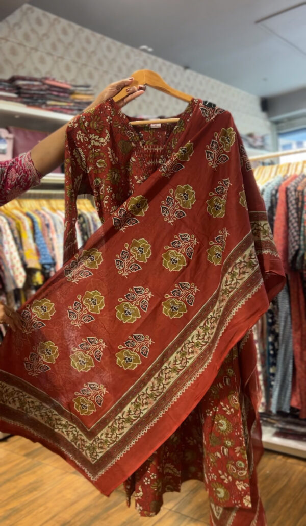 Women's Aline Cotton Kurti Pant Dupatta Set - Image 3