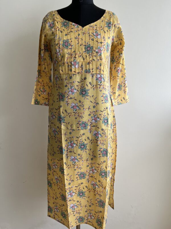 Women's Cotton Straight Kurti - Image 2