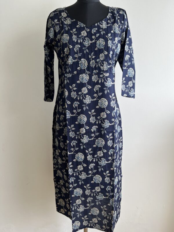 Women's Cotton Straight Kurti - Image 2