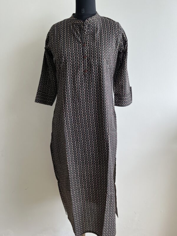 Women's Cotton Straight Kurti - Image 4