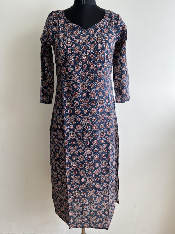 Women's Cotton Straight Kurti - Image 2