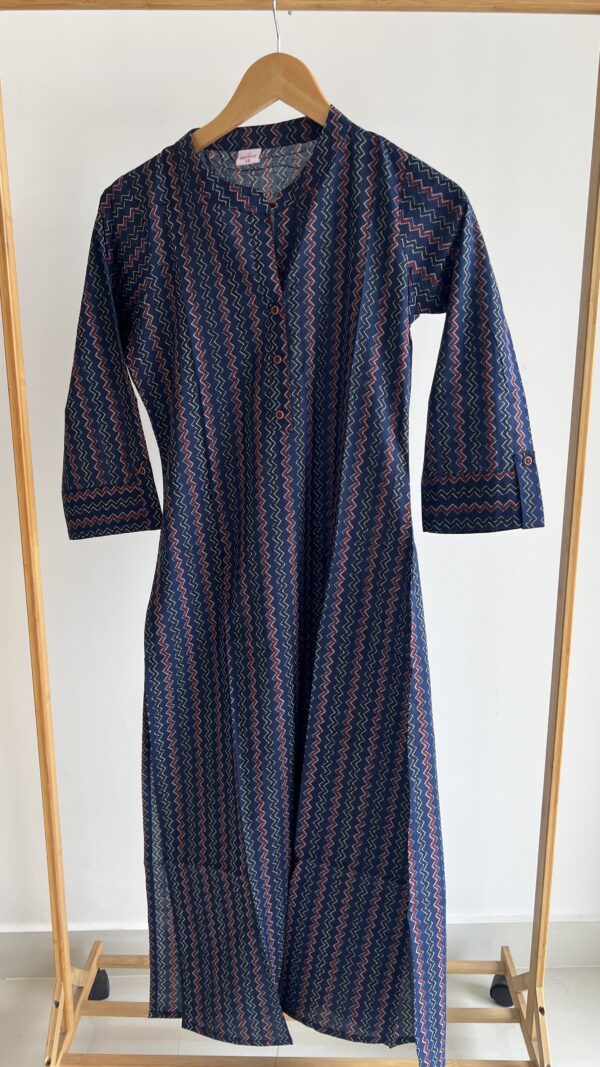 Women's Cotton Straight Kurti - Image 3