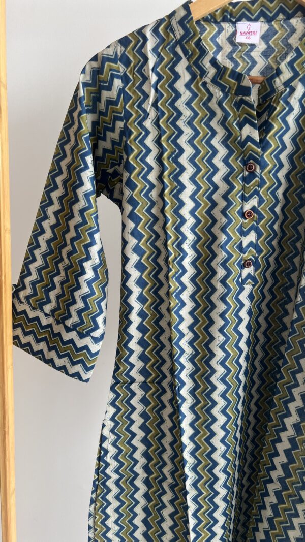 Women's Cotton Straight Kurti - Image 2