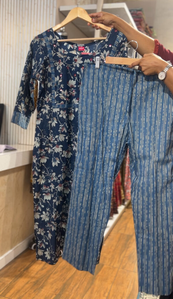 Women's Straight Cotton Kurti & Pant set - Image 3