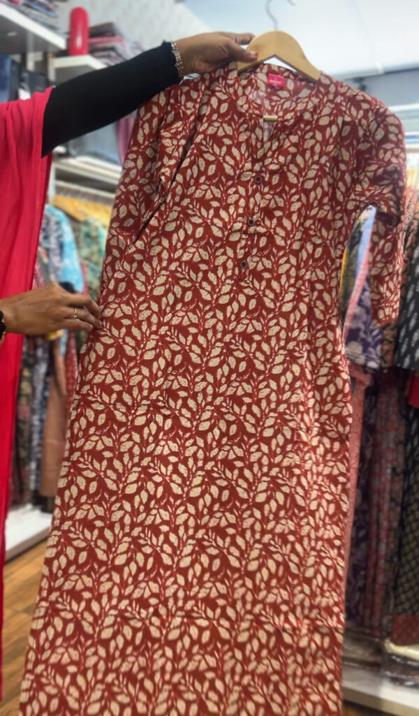 Women's Cotton Straight Kurti without Lining - Image 2