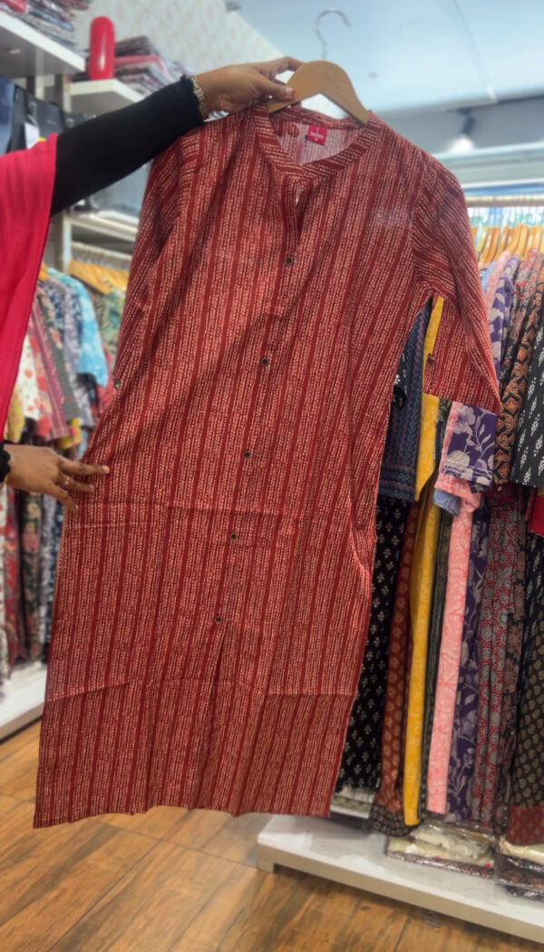 Women's Cotton Straight Kurti without Lining - Image 3