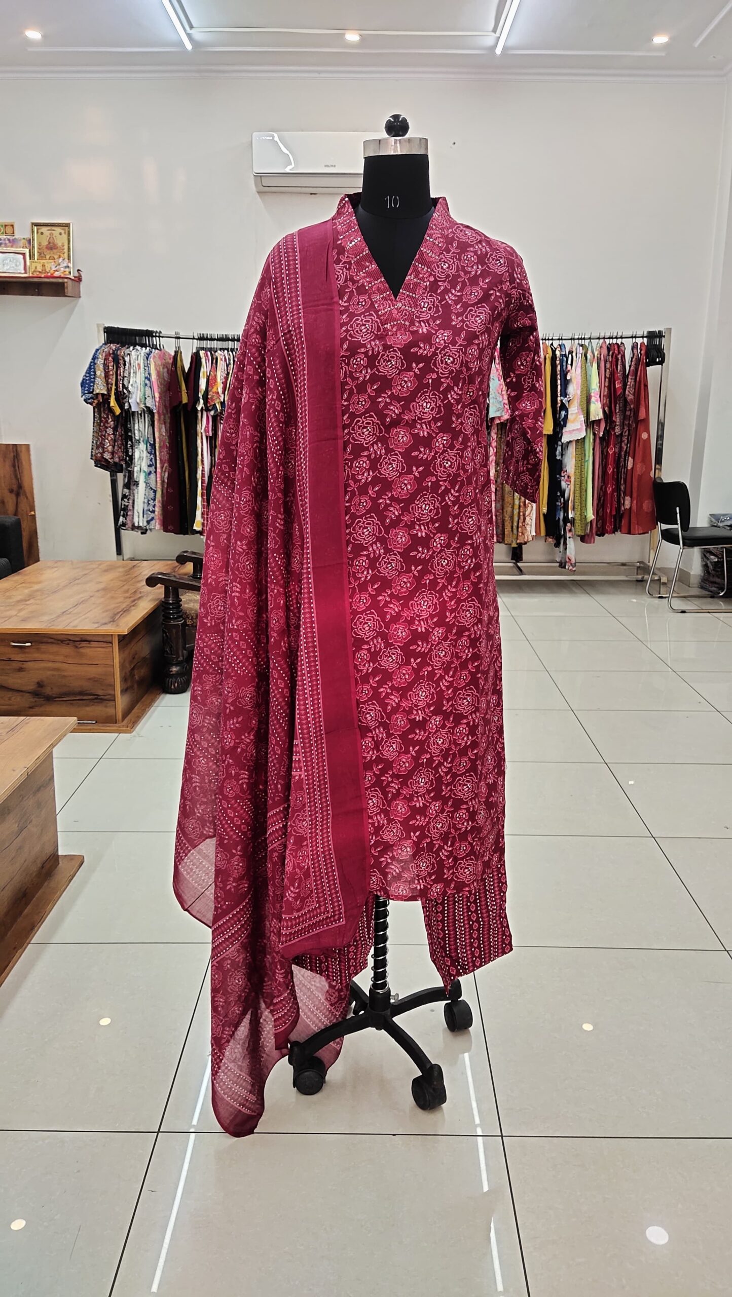 Women's Cotton Kurta Pant Dupatta Set (3Pc set) - Image 3