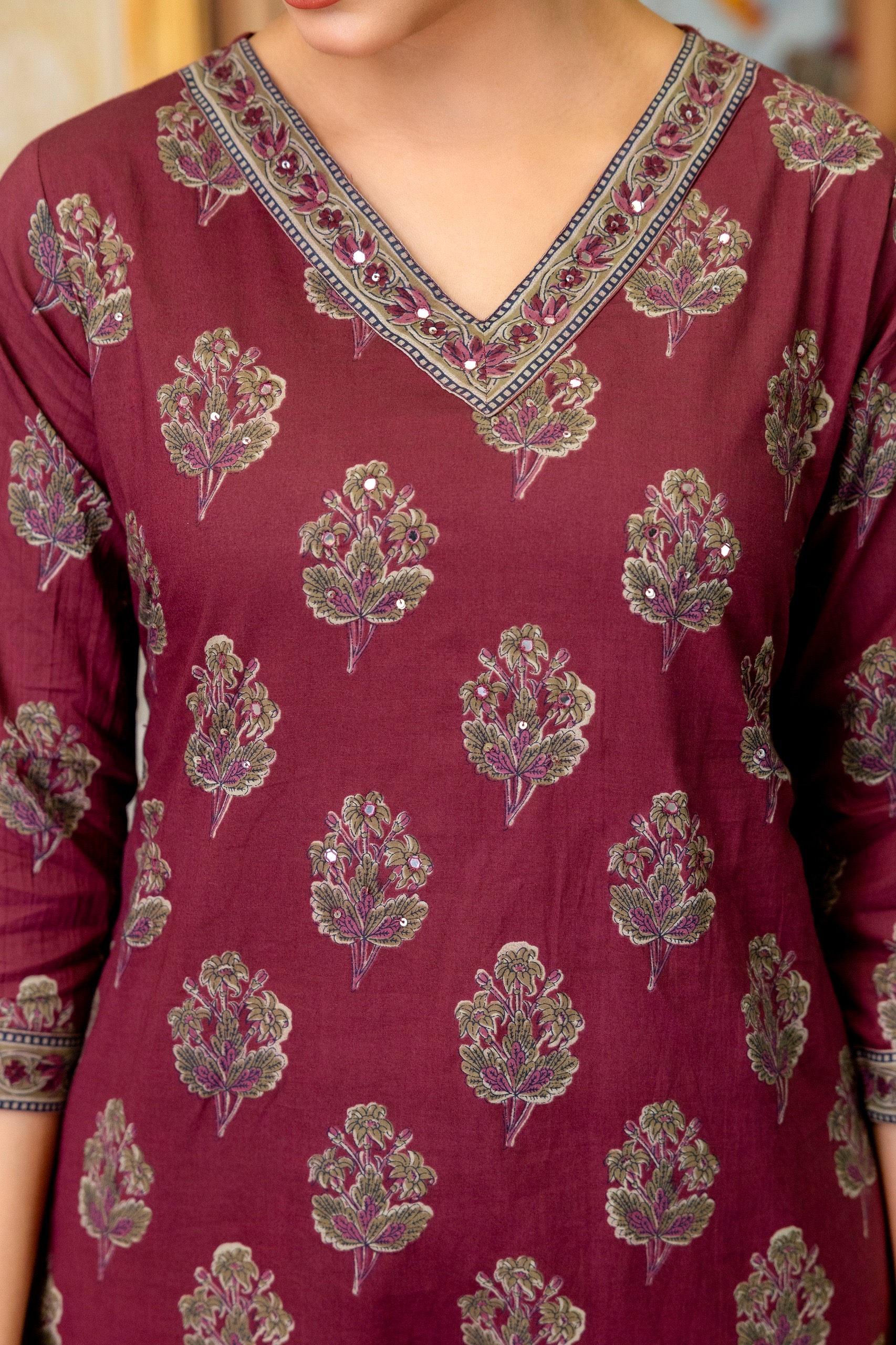 Women's Straight Cotton Kurti Pant Dupatta Set - Image 2