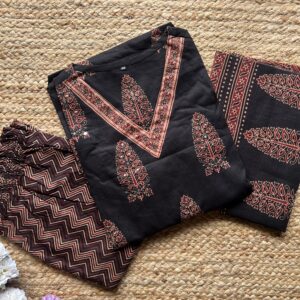 Women's Straight Cotton Kurti Pant Dupatta Set